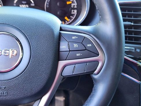 Used 2020 Jeep Grand Cherokee Limited w/ Luxury Group II AWD/4WD image 19