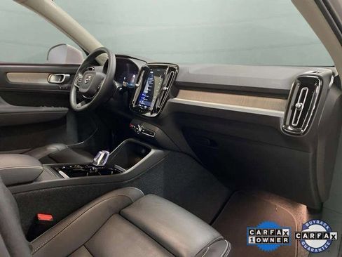 Used 2025 Volvo XC40 B5 Plus image 78