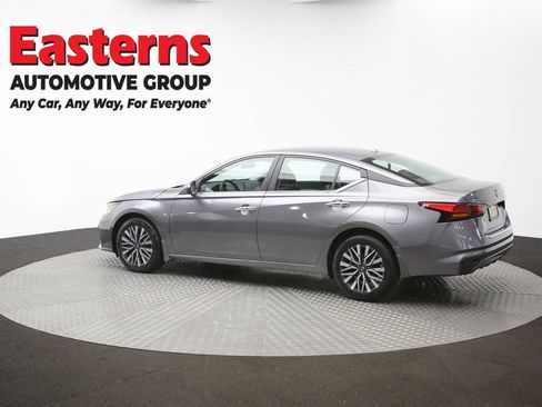 Used 2023 Nissan Altima 2.5 SV AWD/4WD image 62