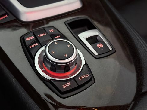 Used 2013 BMW Z4 sDrive28i image 40