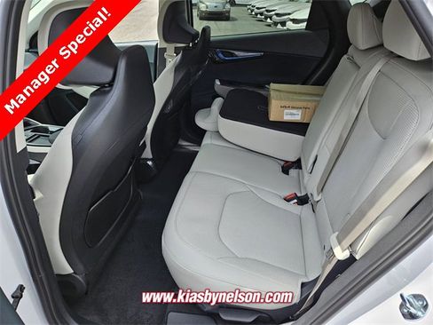 New 2025 Kia EV6 Wind image 6