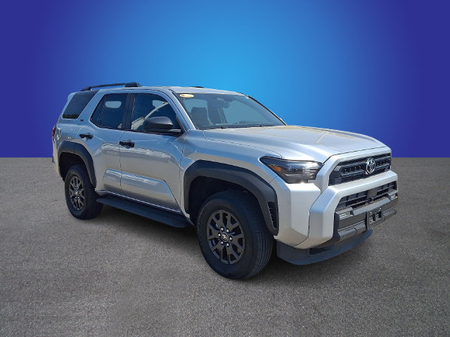Used 2025 Toyota 4Runner SR5 AWD/4WD image 3