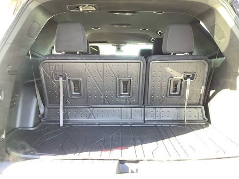 Used 2023 Chevrolet Traverse LT w/ LPO, Floor Liner Package image 25
