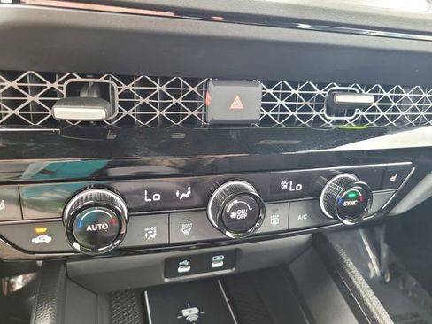 Used 2025 Honda Accord Sport image 25