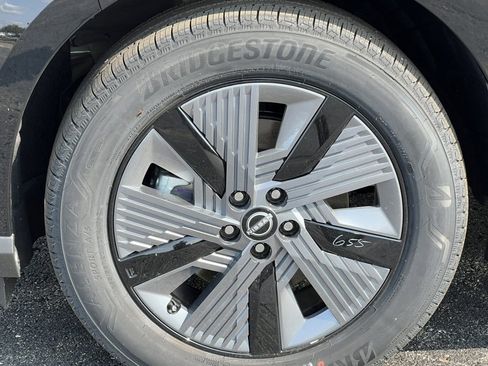 Certified 2025 Nissan Murano SL w/ Cargo Package image 6