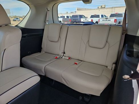 Used 2023 Nissan Armada Platinum w/ Captain's Chairs Package image 9
