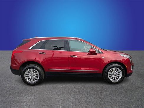 Used 2019 Cadillac XT5 FWD image 6