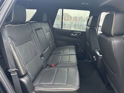 Used 2024 GMC Yukon SLT image 30