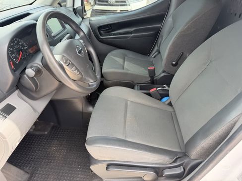 Certified 2020 Nissan NV200 S FWD image 14