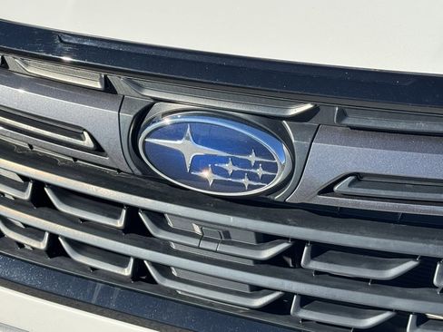 Used 2022 Subaru Forester Limited image 7