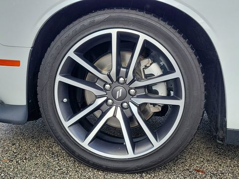 Used 2023 Dodge Challenger R/T RWD image 6