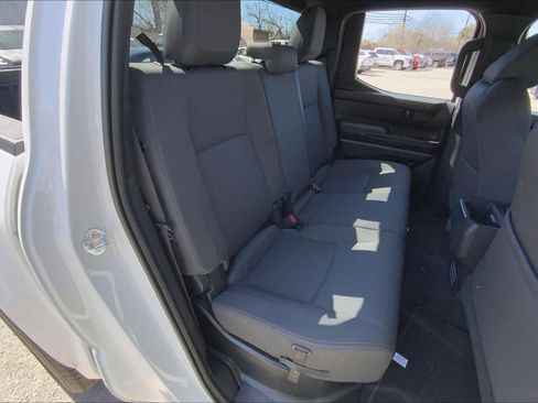 Used 2025 Toyota Tacoma SR image 17