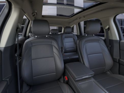 New 2026 Lincoln Nautilus Premier w/ Equipment Group 102A AWD/4WD image 10