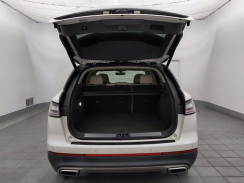 Used 2019 Lincoln Nautilus Reserve w/ Cargo Utility Package FWD image 29