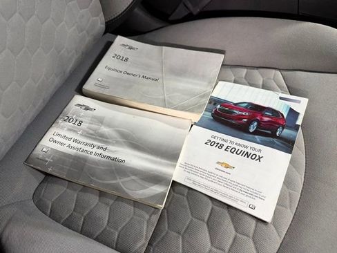 Used 2018 Chevrolet Equinox LS image 19