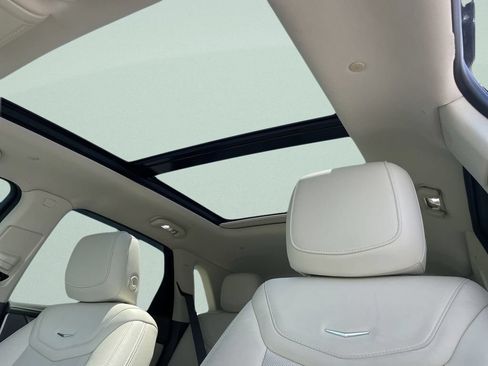 Used 2021 Cadillac XT5 Premium Luxury FWD image 28
