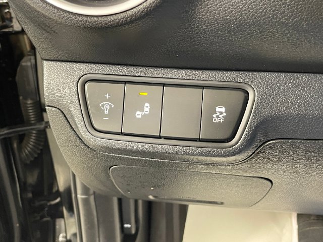Certified 2023 Kia Forte LXS w/ LXS Technology Package FWD image 15