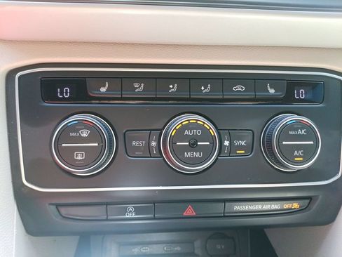 Used 2021 Volkswagen Atlas SE w/ Towing Package AWD/4WD image 25