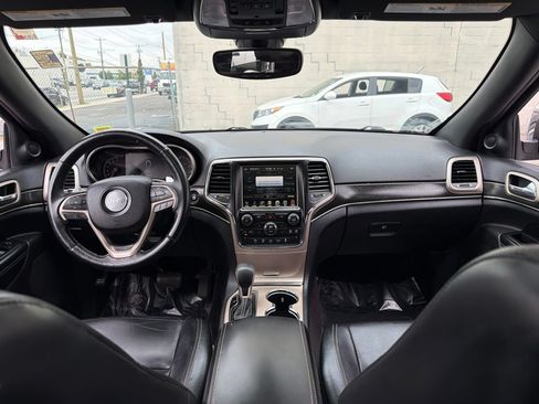 Used 2017 Jeep Grand Cherokee Limited AWD/4WD image 20