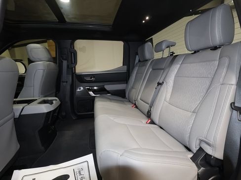 Used 2025 Toyota Tundra Limited AWD/4WD image 24