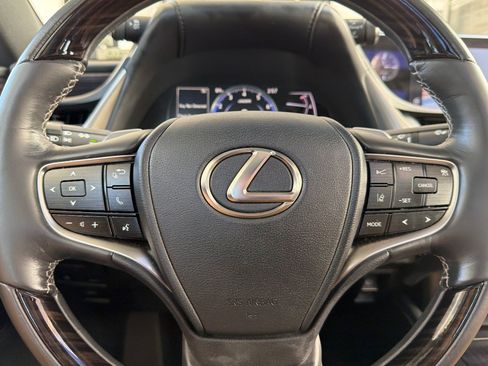 Used 2019 Lexus ES 350 Ultra Luxury w/ Accessory Package 2 FWD image 30