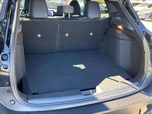 Used 2025 Nissan Kicks SR image 48