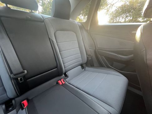 Used 2025 Volkswagen Jetta SE image 38