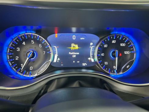 New 2026 Chrysler Pacifica Limited w/ S Appearance Package image 11