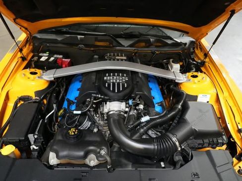 Used 2013 Ford Mustang Boss 302 w/ Boss 302 Accessory Pkg image 17