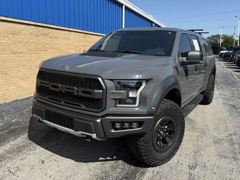 Used 2018 Ford F150 Raptor image 2