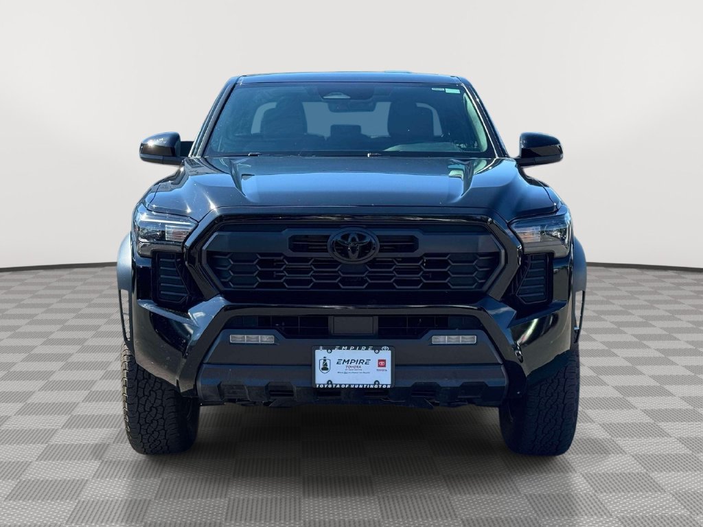 Used 2026 Toyota Tacoma TRD Off-Road AWD/4WD image 2