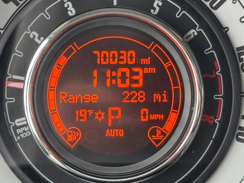 Used 2015 FIAT 500 Pop image 18