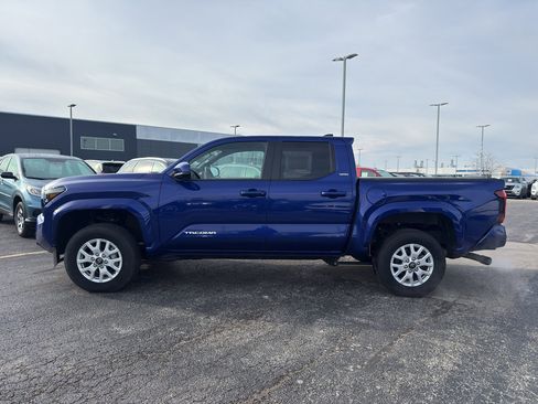 Used 2024 Toyota Tacoma SR5 image 6