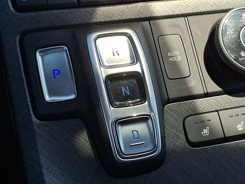 Used 2023 Hyundai Palisade Limited AWD/4WD image 16