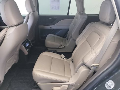 Used 2022 Lincoln Aviator Reserve w/ Elements Package Plus AWD/4WD image 20