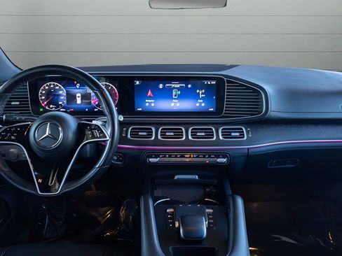 Used 2024 Mercedes-Benz GLE 450 4MATIC w/ AMG Line Exterior image 26