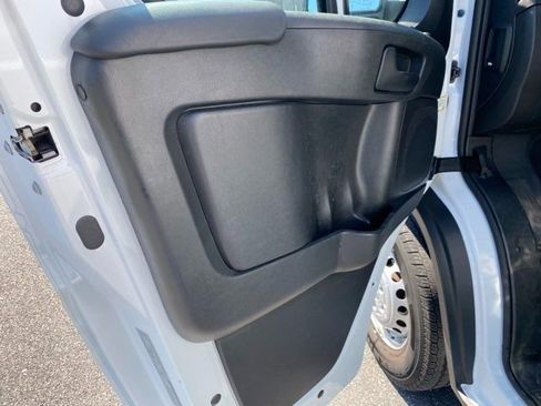 Used 2025 RAM ProMaster 3500 w/ Convenience Group FWD image 10
