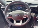 Used 2023 Ford Explorer Limited image 4