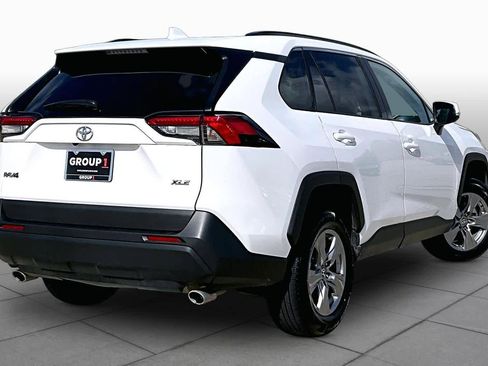 Used 2025 Toyota RAV4 XLE image 13