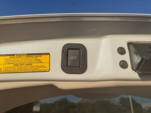 Used 2012 Toyota Venza XLE image 46