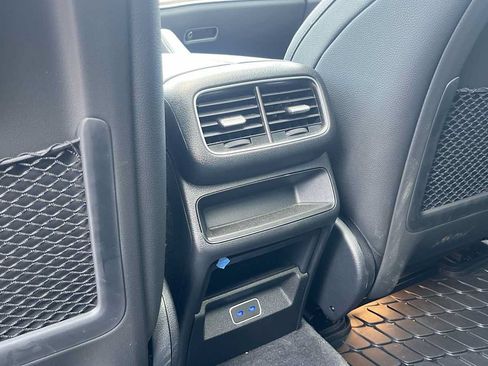 Certified 2025 Mercedes-Benz GLE 350 4MATIC image 38