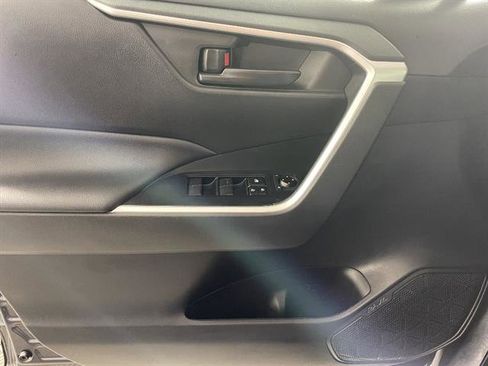 Certified 2022 Toyota RAV4 LE image 19