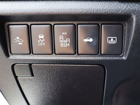 Used 2017 Toyota Avalon Limited w/ All Weather Liner Package FWD image 42