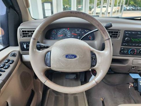 Used 2004 Ford F350 Lariat AWD/4WD image 21