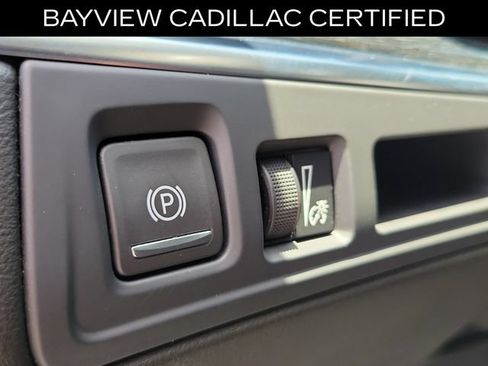 Certified 2024 Cadillac XT5 Premium Luxury FWD image 23
