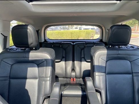 Used 2025 Lincoln Aviator Reserve w/ Equipment Group 201A AWD/4WD image 33