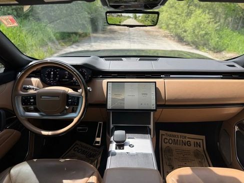 Certified 2024 Land Rover Range Rover Long Wheelbase Autobiography AWD/4WD image 21