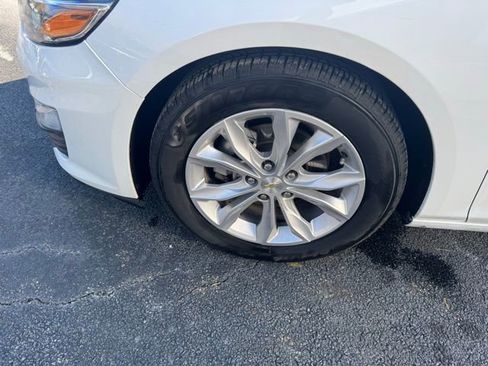 Used 2024 Chevrolet Malibu LT image 9