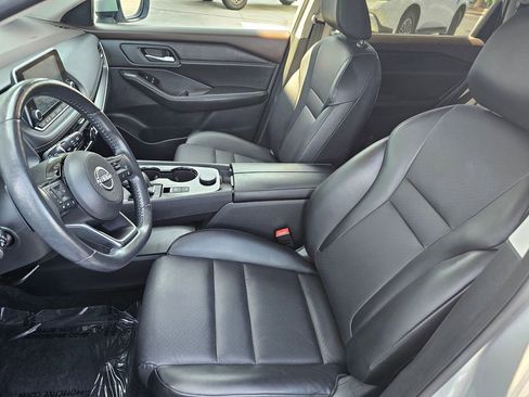 Used 2023 Nissan Rogue SV w/ SV Premium B Package AWD/4WD image 17