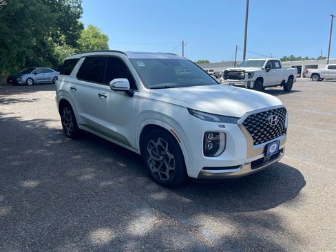Used 2022 Hyundai Palisade Calligraphy w/ Cargo Package FWD image 9